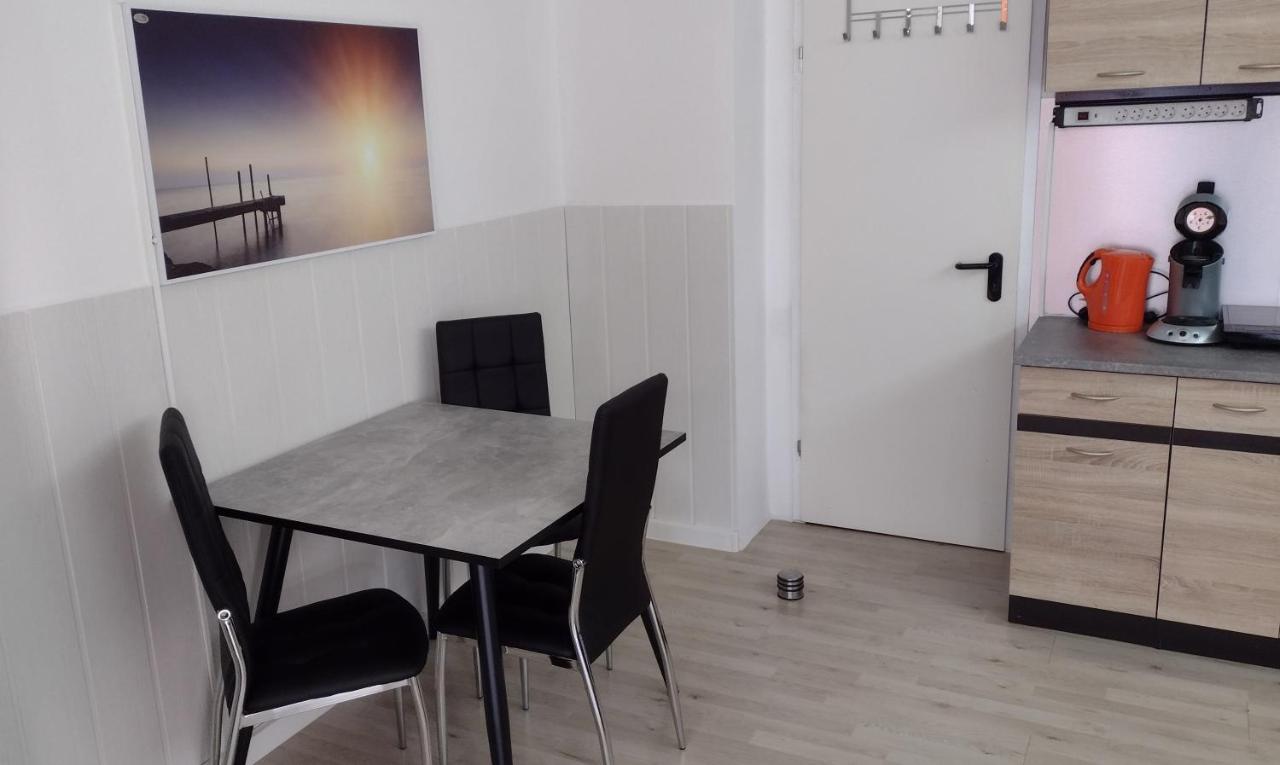 Kleines Gemuetliches Apartment In Zentraler Lage Prien am Chiemsee Zewnętrze zdjęcie