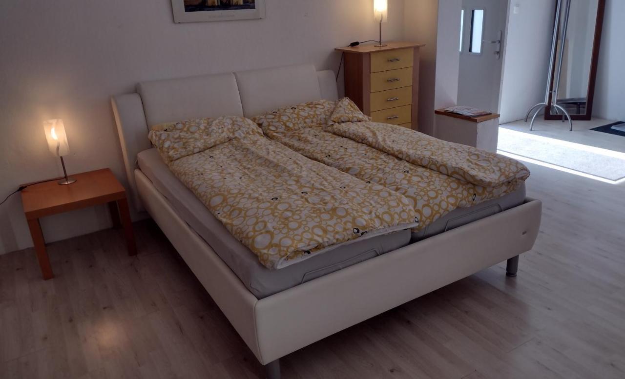 Kleines Gemuetliches Apartment In Zentraler Lage Prien am Chiemsee Zewnętrze zdjęcie